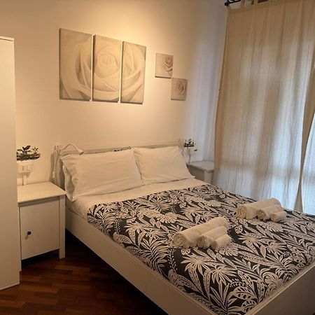 Leonardo Rome Holidays Fiumicino Bagian luar foto