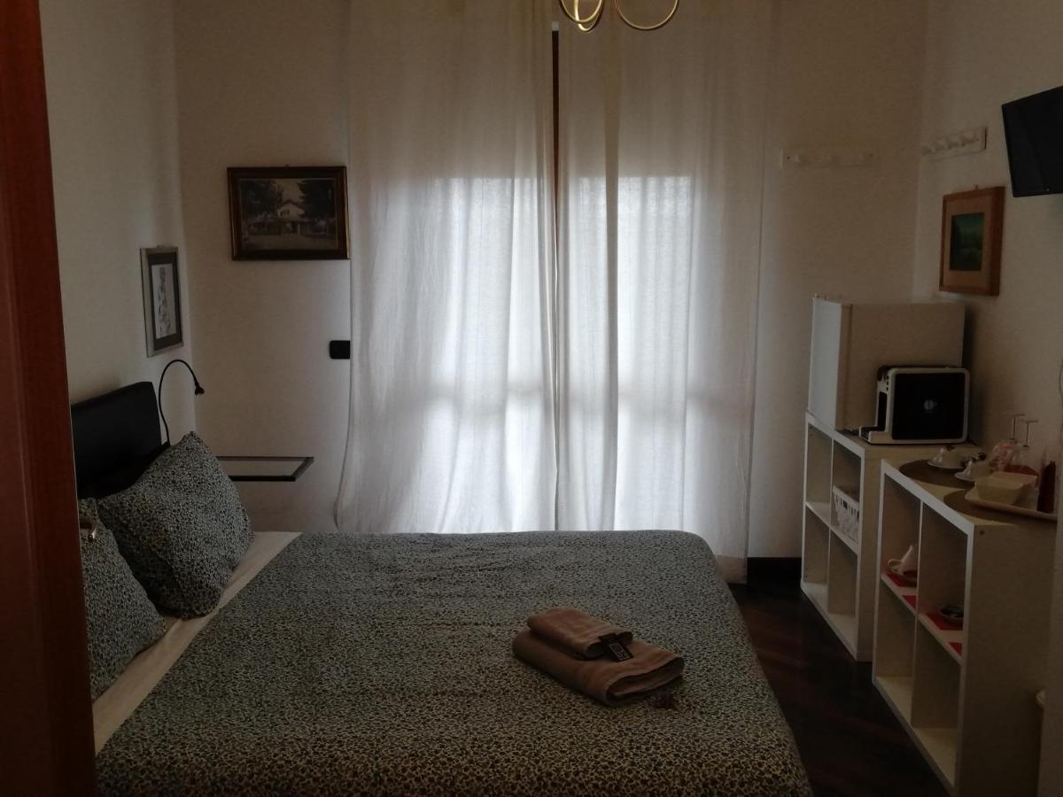 Leonardo Rome Holidays Fiumicino Bagian luar foto