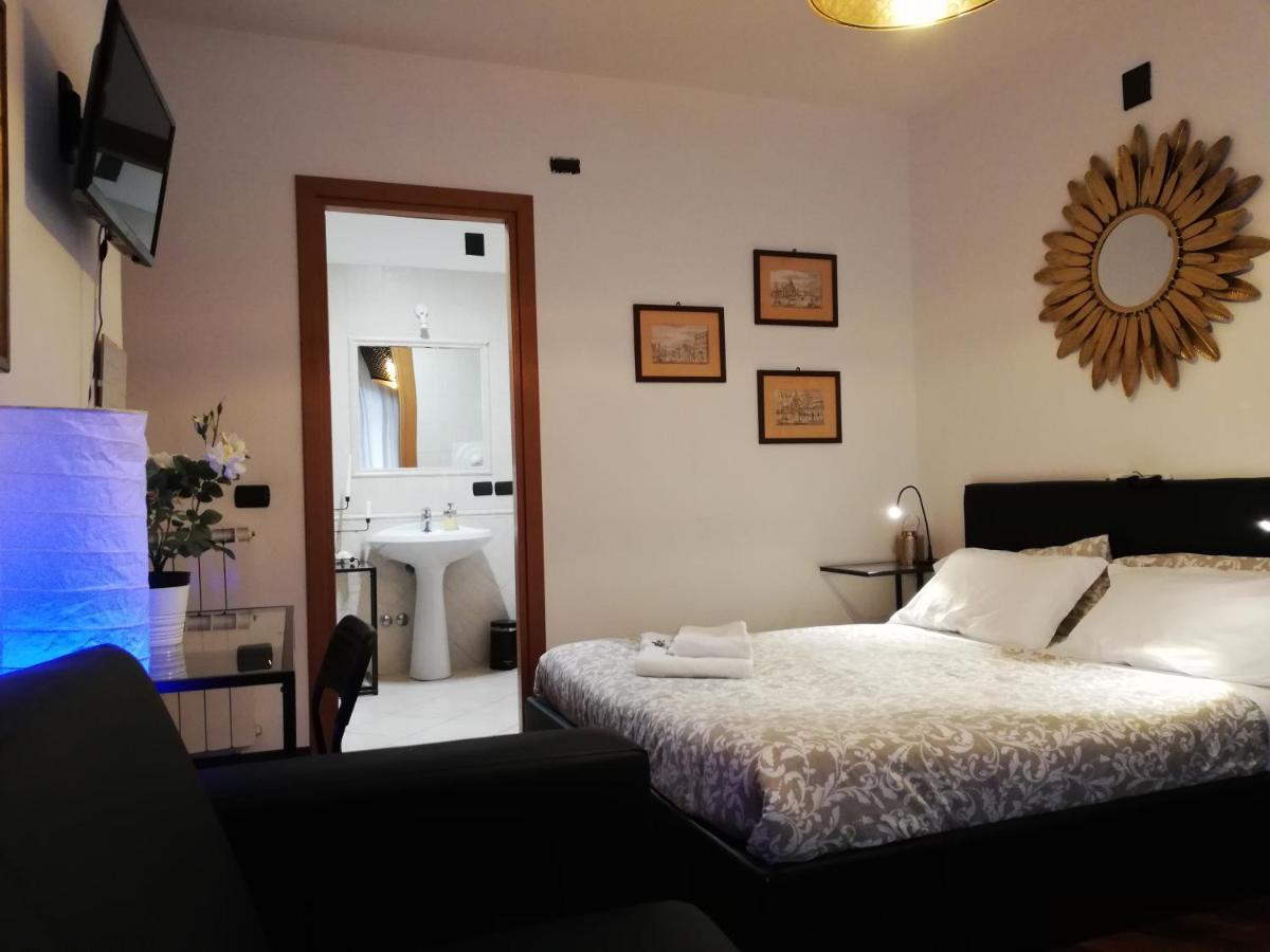 Leonardo Rome Holidays Fiumicino Bagian luar foto